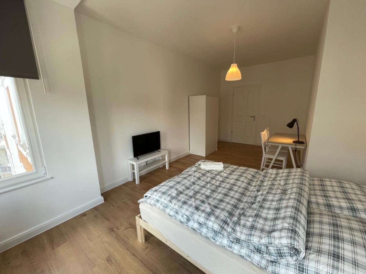 Boutique Hotel Pension Luisengruen Kueche 1Gbs Wlan Netflix Disney Magentatv Chemnitz Exterior photo