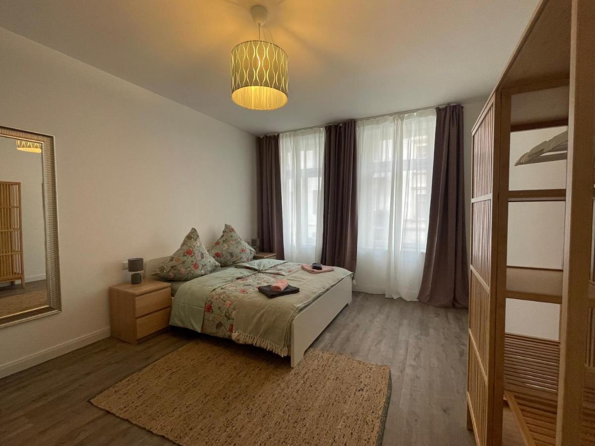 Boutique Hotel Pension Luisengruen Kueche 1Gbs Wlan Netflix Disney Magentatv Chemnitz Exterior photo