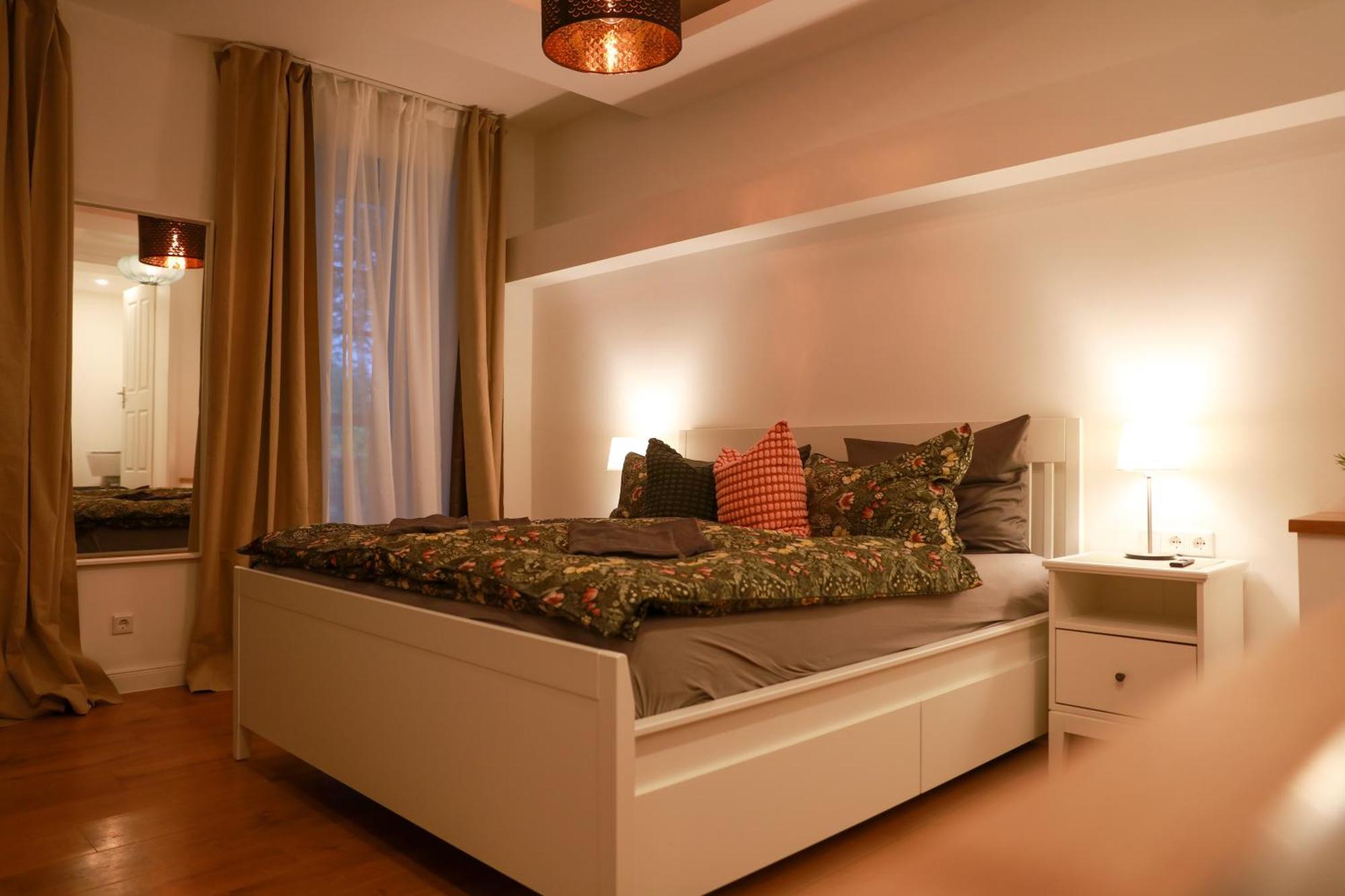 Boutique Hotel Pension Luisengruen Kueche 1Gbs Wlan Netflix Disney Magentatv Chemnitz Exterior photo